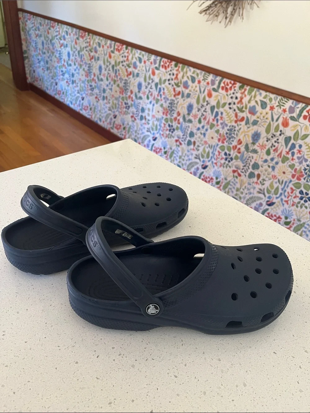 CROCS Mens Classic Clog - Navy